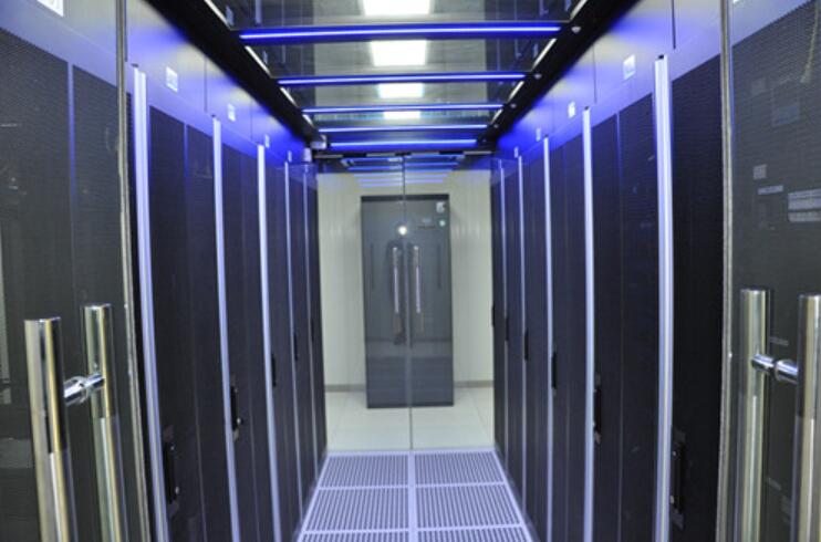 Data Center Cold Aisle Design